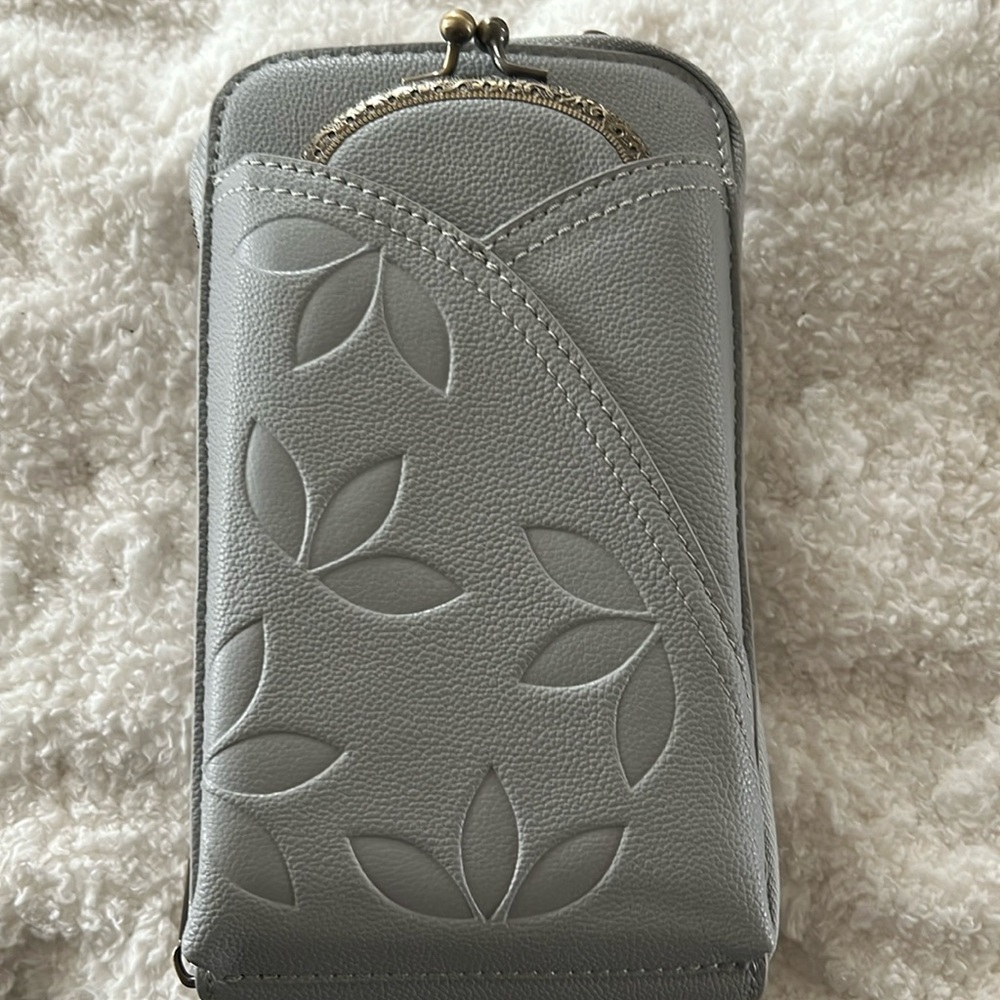 Save the Girls Kisslock Touchscreen Crossbody with RFID Kiss Gray